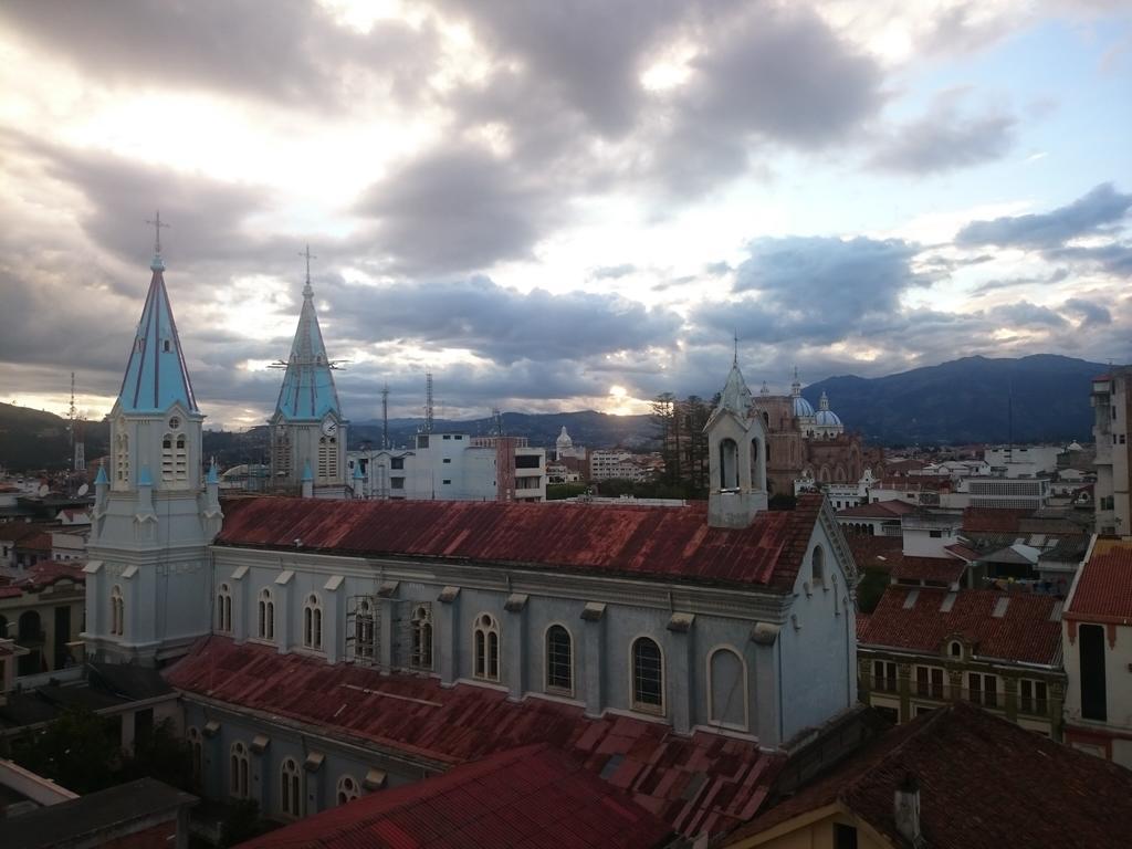 Hotel Presidente Cuenca Exterior photo
