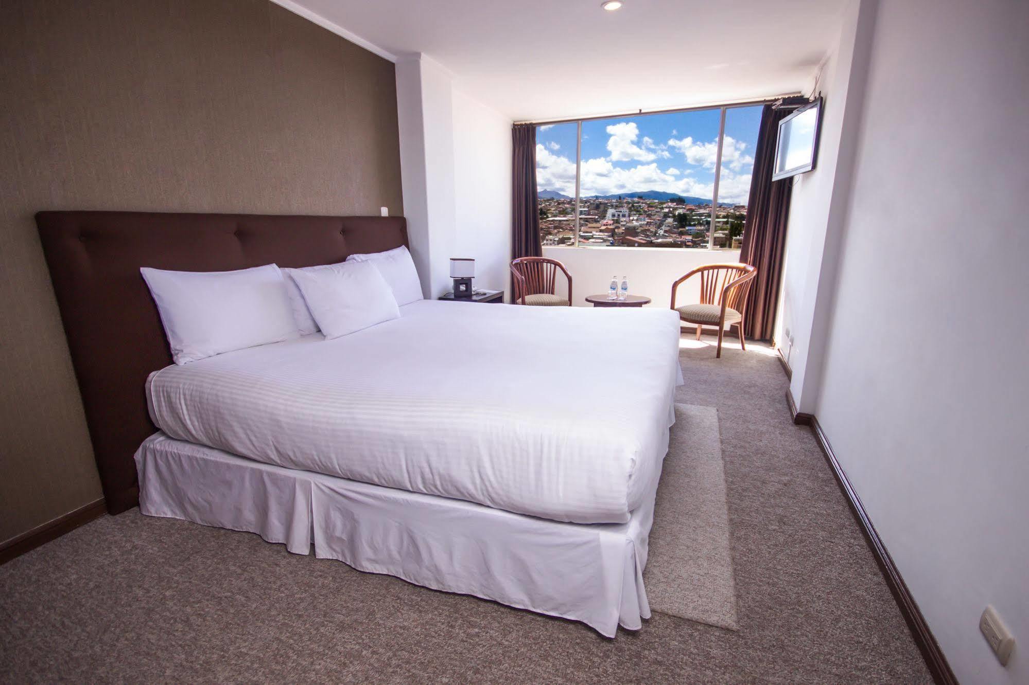 Hotel Presidente Cuenca Exterior photo